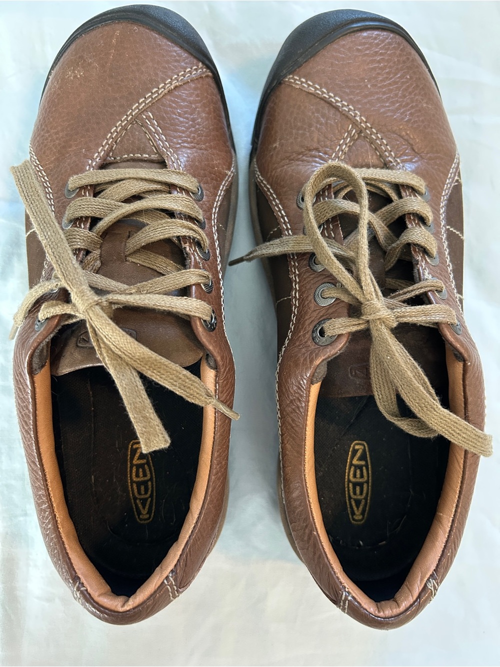 Keen walking shoes